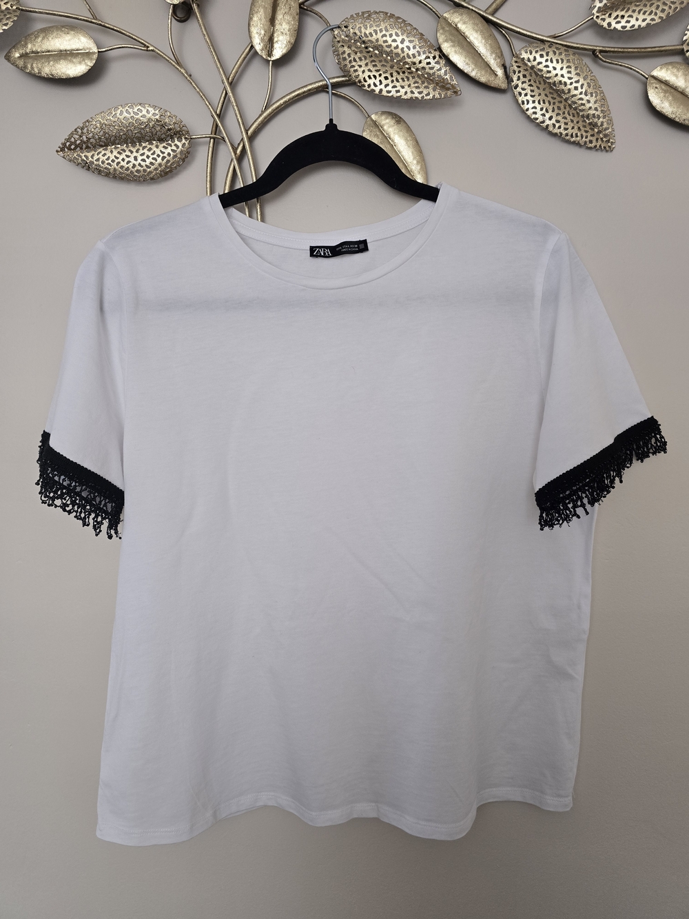 Zara White Crew Neck Tee Size M Cotton Beaded Sleeves